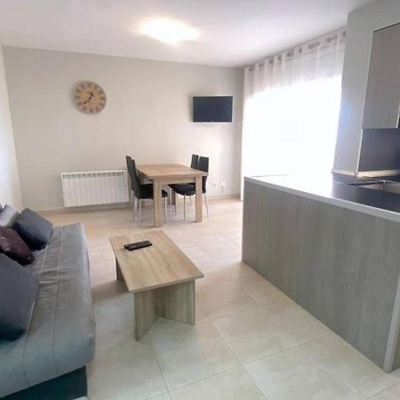 Olimpe 2 8 Apartment Roses Ngoại thất bức ảnh