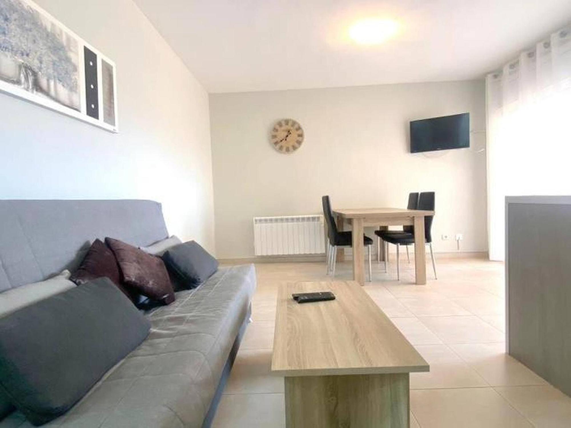 Olimpe 2 8 Apartment Roses Ngoại thất bức ảnh